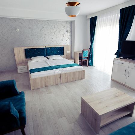 City Hotel Ferizaj Exterior photo