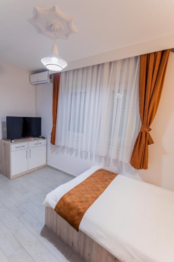 City Hotel Ferizaj Exterior photo