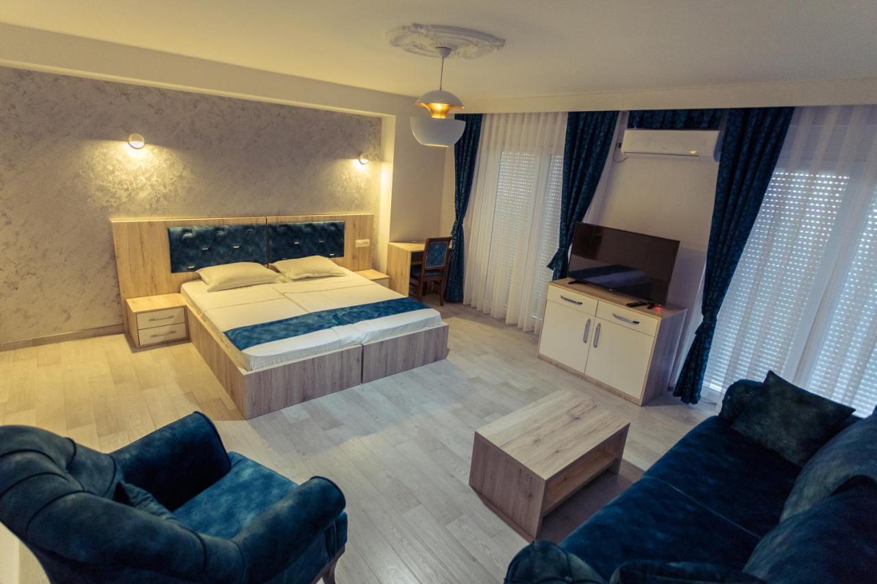 City Hotel Ferizaj Exterior photo