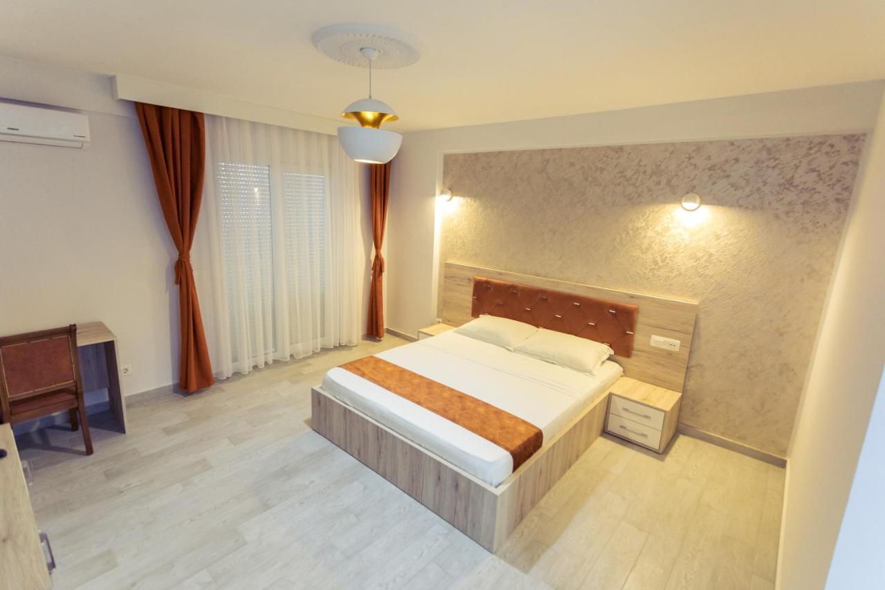 City Hotel Ferizaj Exterior photo